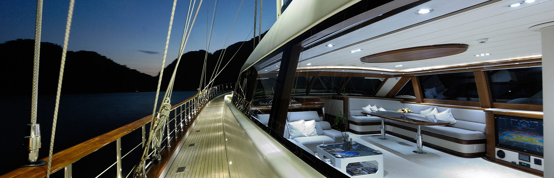 types-of-yachts-yacht-charter-fleet